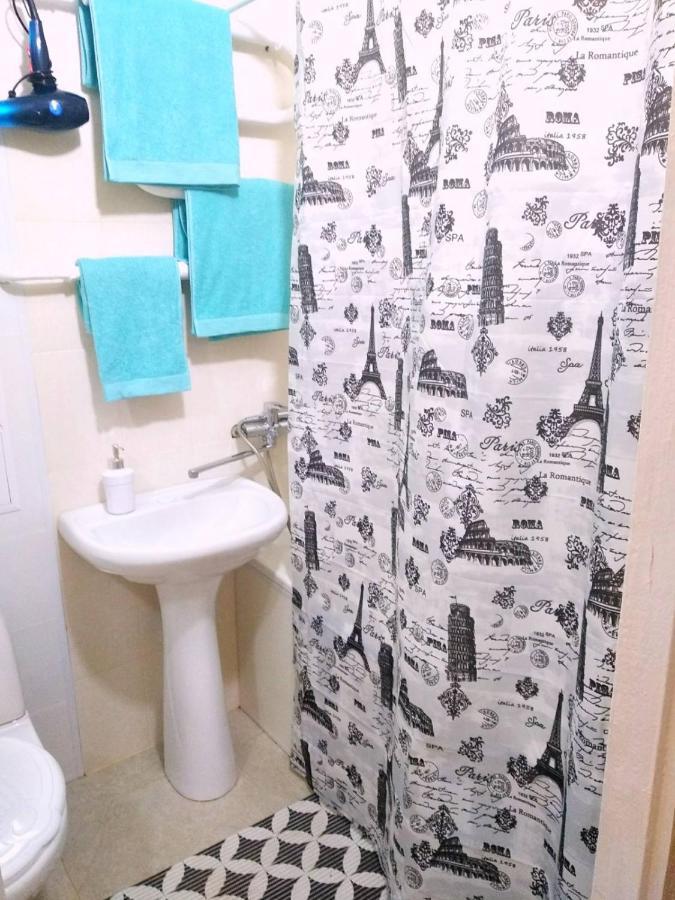 Apartment светлые в 100м от софиевского парка *